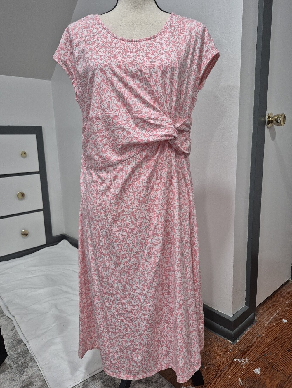 EUC Lands End Sailboat Dress Cap Sleeve Twist Front